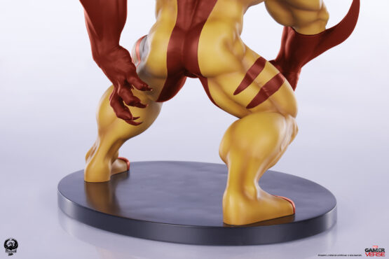 Sabretooth 1:10 Scale Statue - Image 5